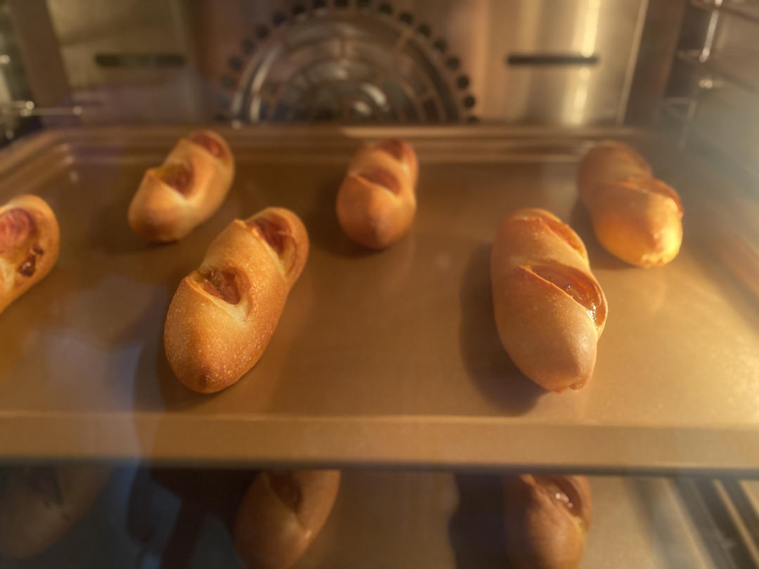 爆汁德式香肠面包｜大口吃肉肉｜发酵时间短｜快手好吃｜无需手套膜｜可做无油无糖