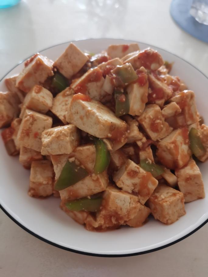 西红柿炒豆腐（可加青椒）（超级好吃）