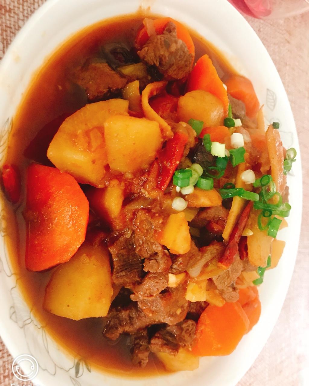 红烧牛肉土豆 （独家秘制）