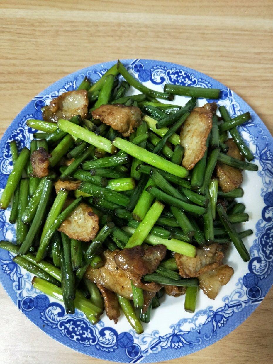 妈妈牌蒜薹炒肉