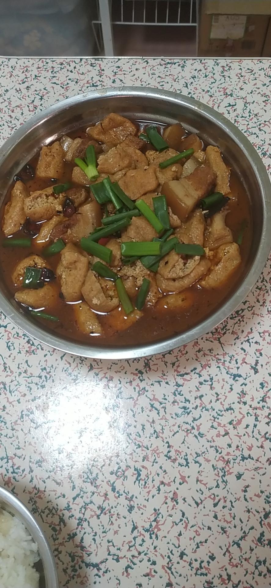 红烧肉油豆腐