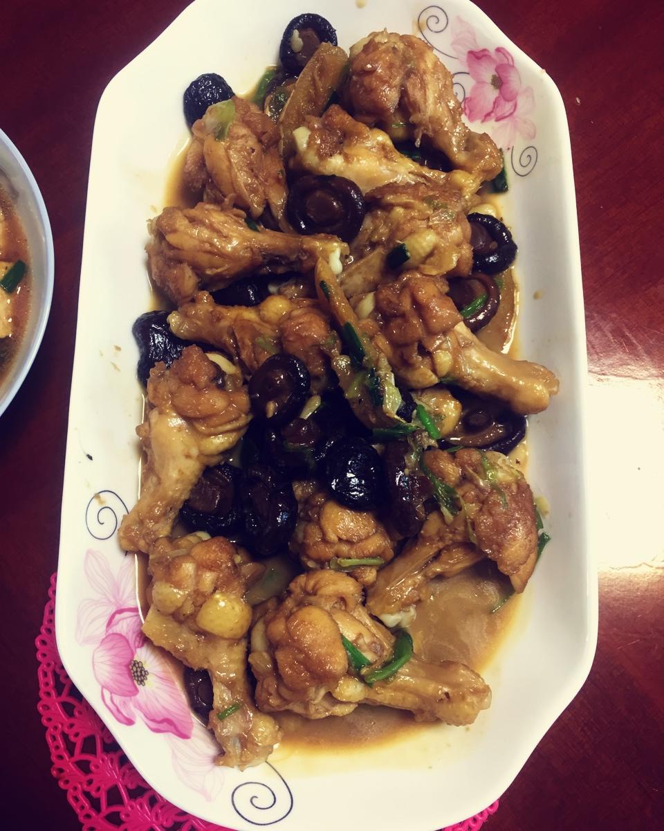 香菇烧小鸡腿