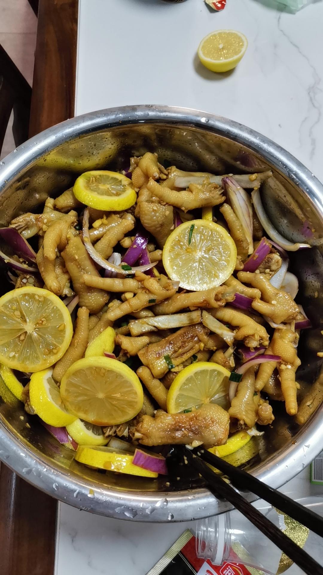 【柠檬酸辣鸡爪】自制超级无敌美味的网红鸡爪