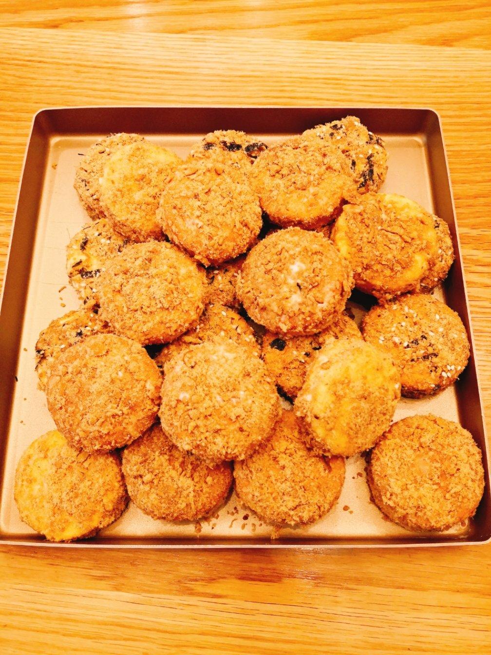 肉松小贝（小四卷）