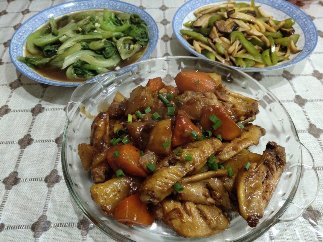 超入味的土豆焖鸡翅