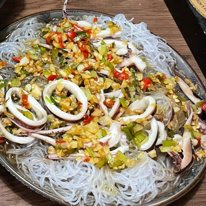 蒜蓉粉丝蒸鱿鱼海钓大管