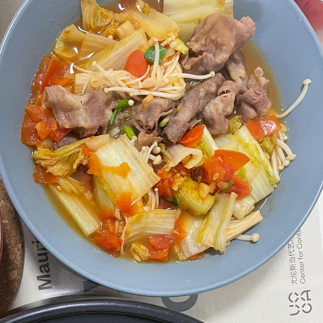 金针菇番茄肥牛卷