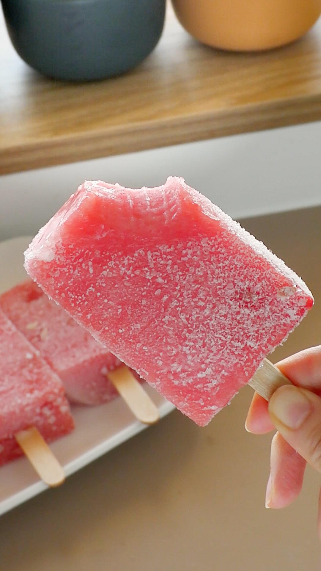 西瓜冰棒的做法
