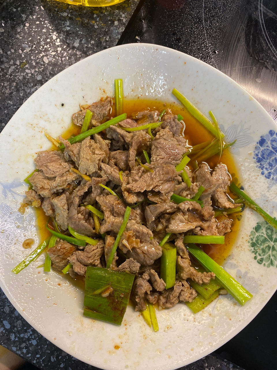 凉拌香菜牛肉