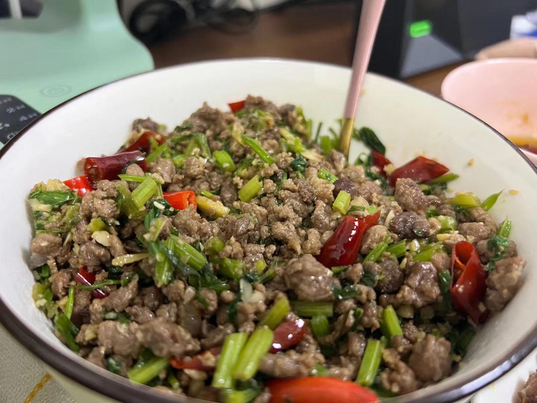 芹菜牛肉末「下饭神器」