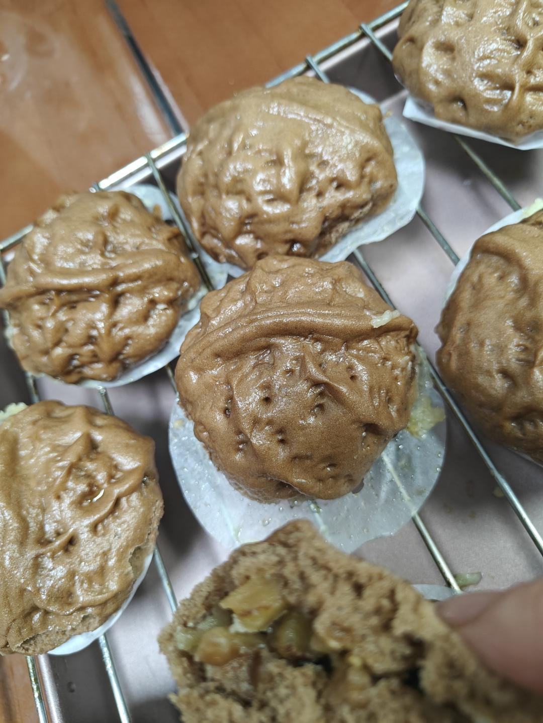 一定要尝试的美味流沙核桃包