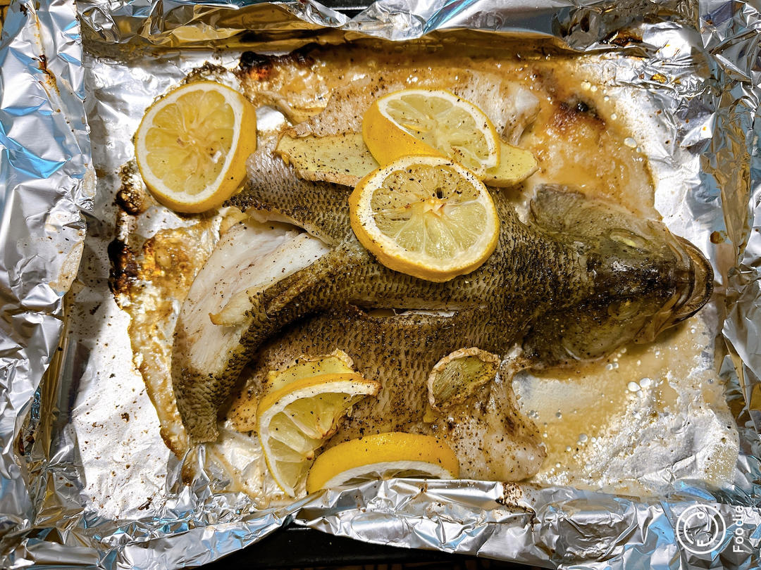 每周两次的烤鲈鱼（烤箱版）