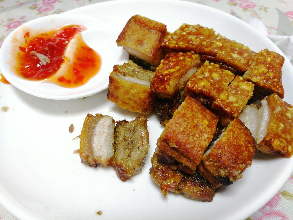 一次成功的脆皮五花肉
