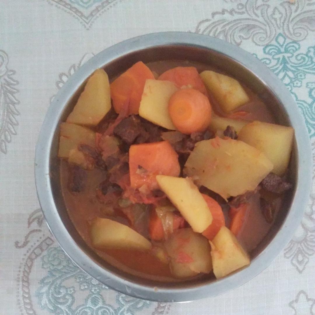 番茄土豆炖牛腩