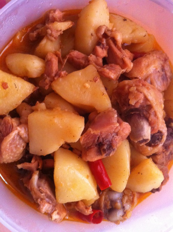 红烧土豆鸡块