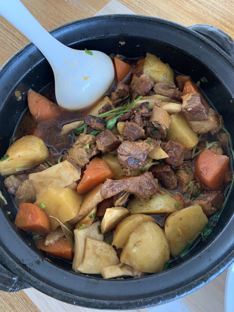 番茄土豆炖牛腩
