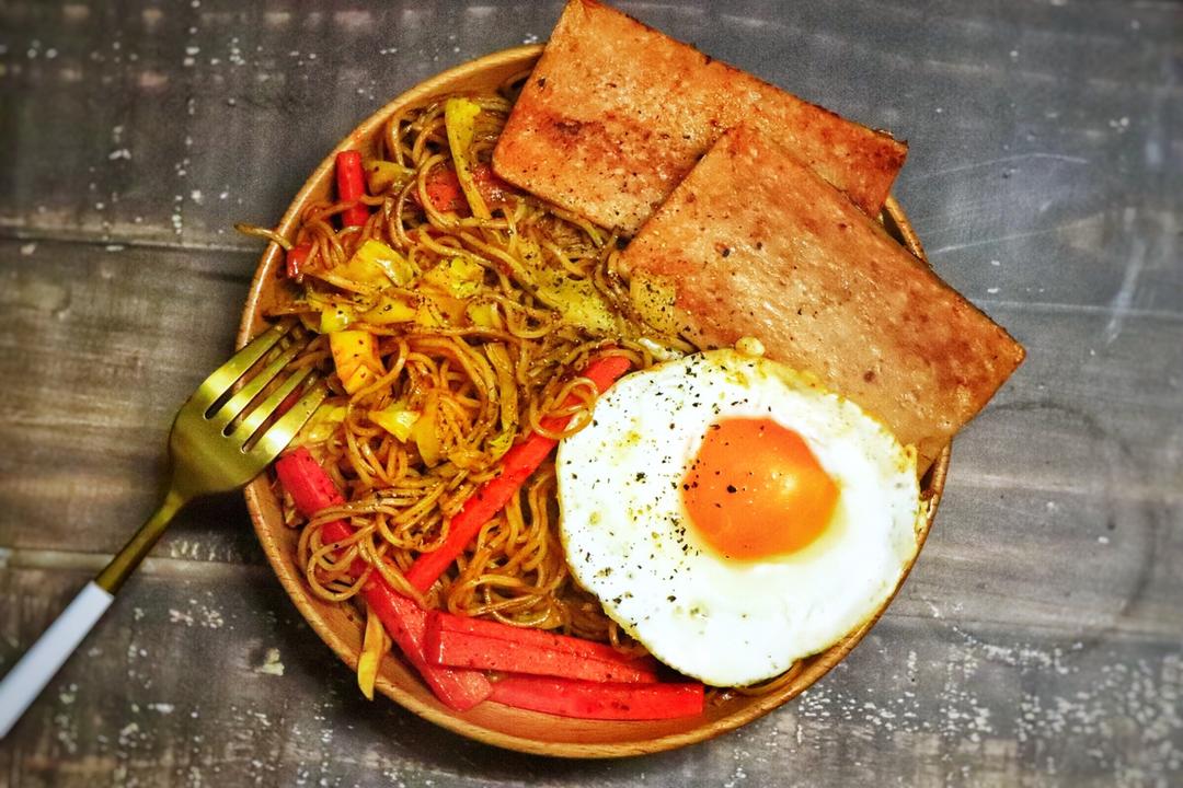 焼きそば（日式酱油炒面）