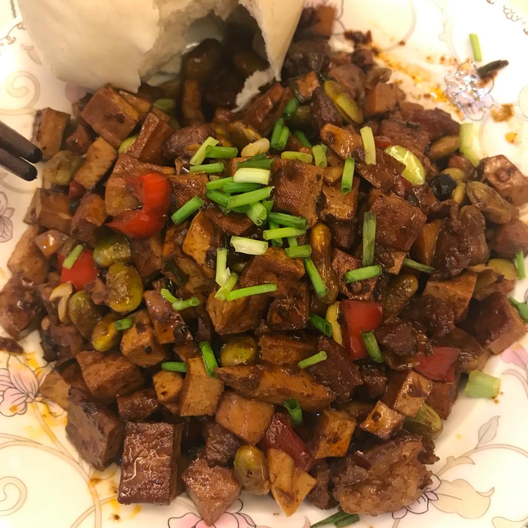 下饭神器---老干妈炒香干