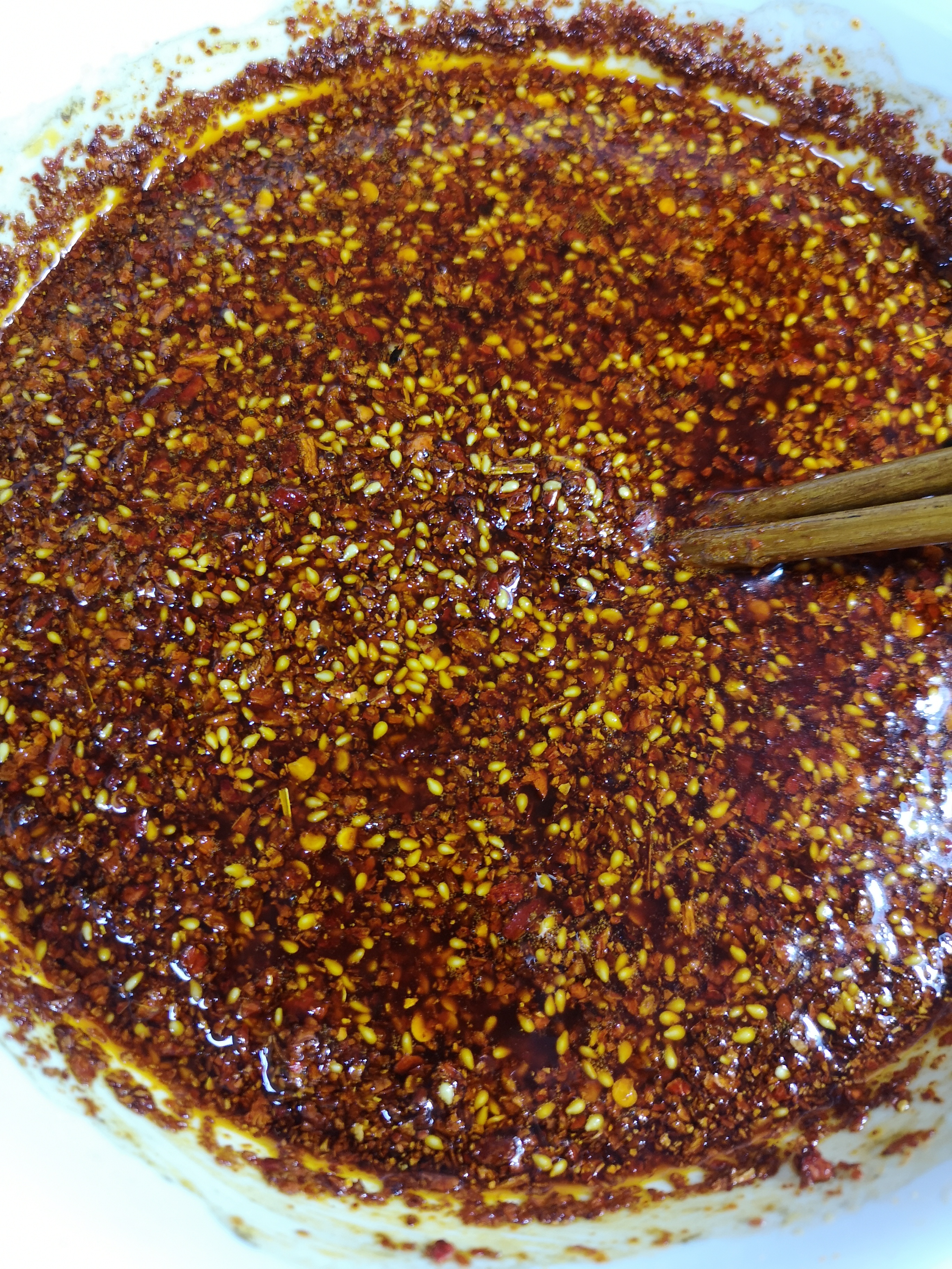 私房辣椒油（凉拌菜的时候来一勺不要太巴适）的做法 步骤7