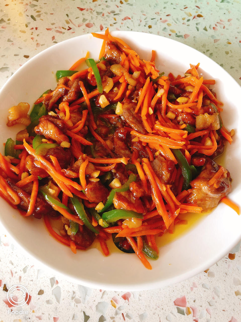 董许多做的超级下饭胡萝卜丝炒肉