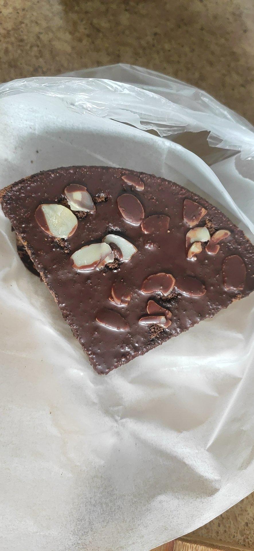 🍫梦龙蛋糕卷. 巧克力脆皮蛋糕卷 by pink-rabbit