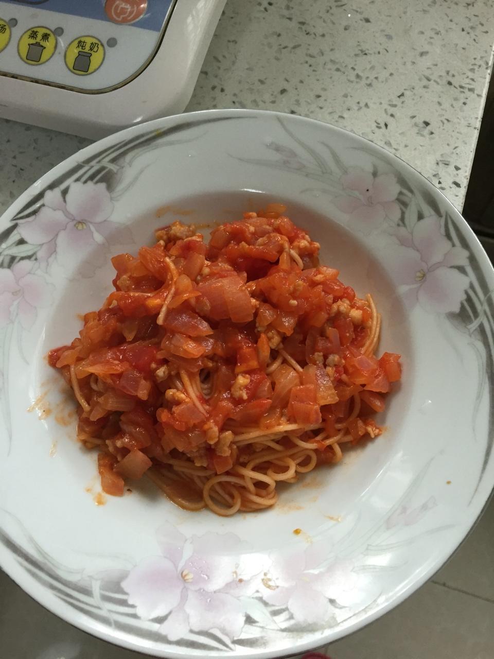 番茄肉酱意大利面