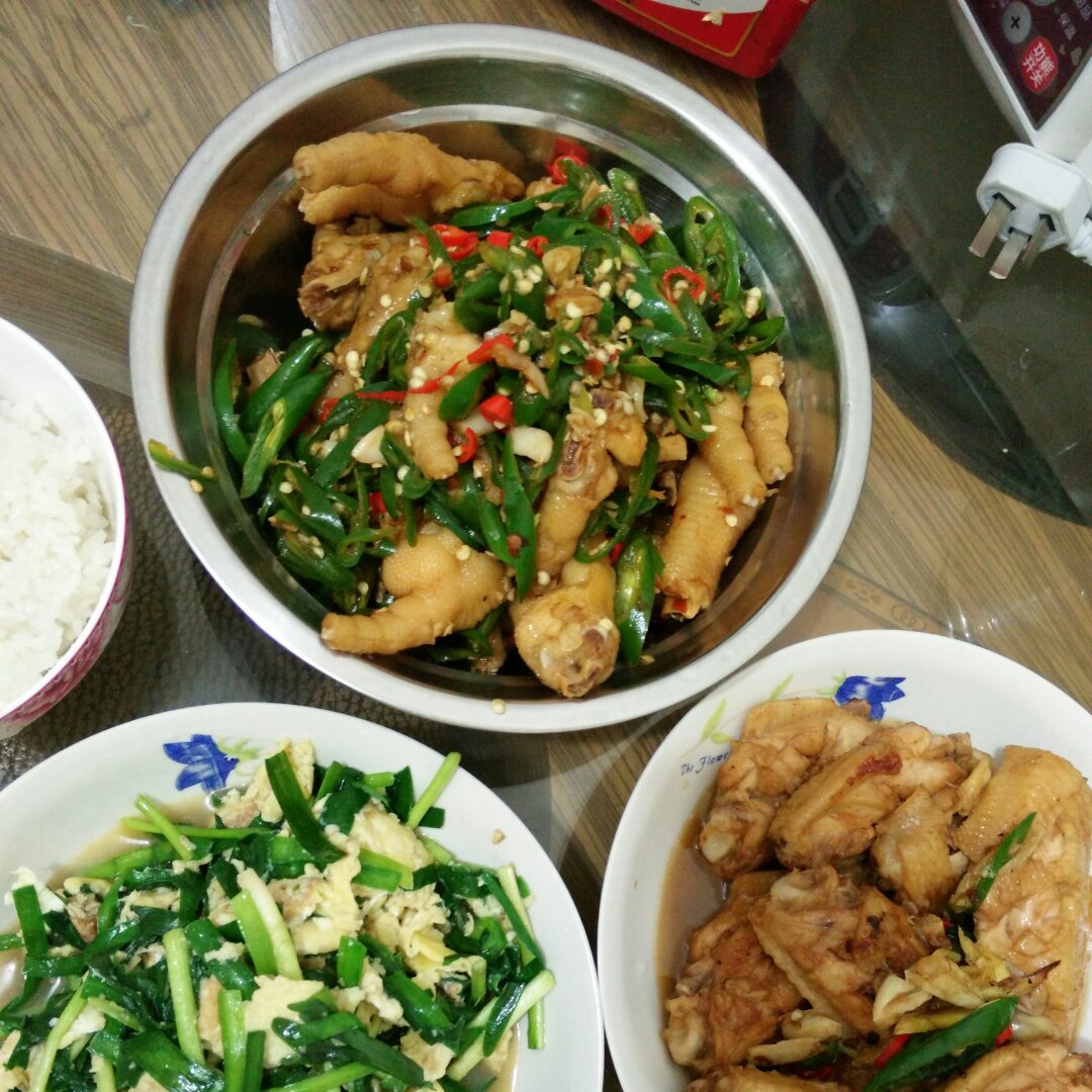 红烧鸡爪