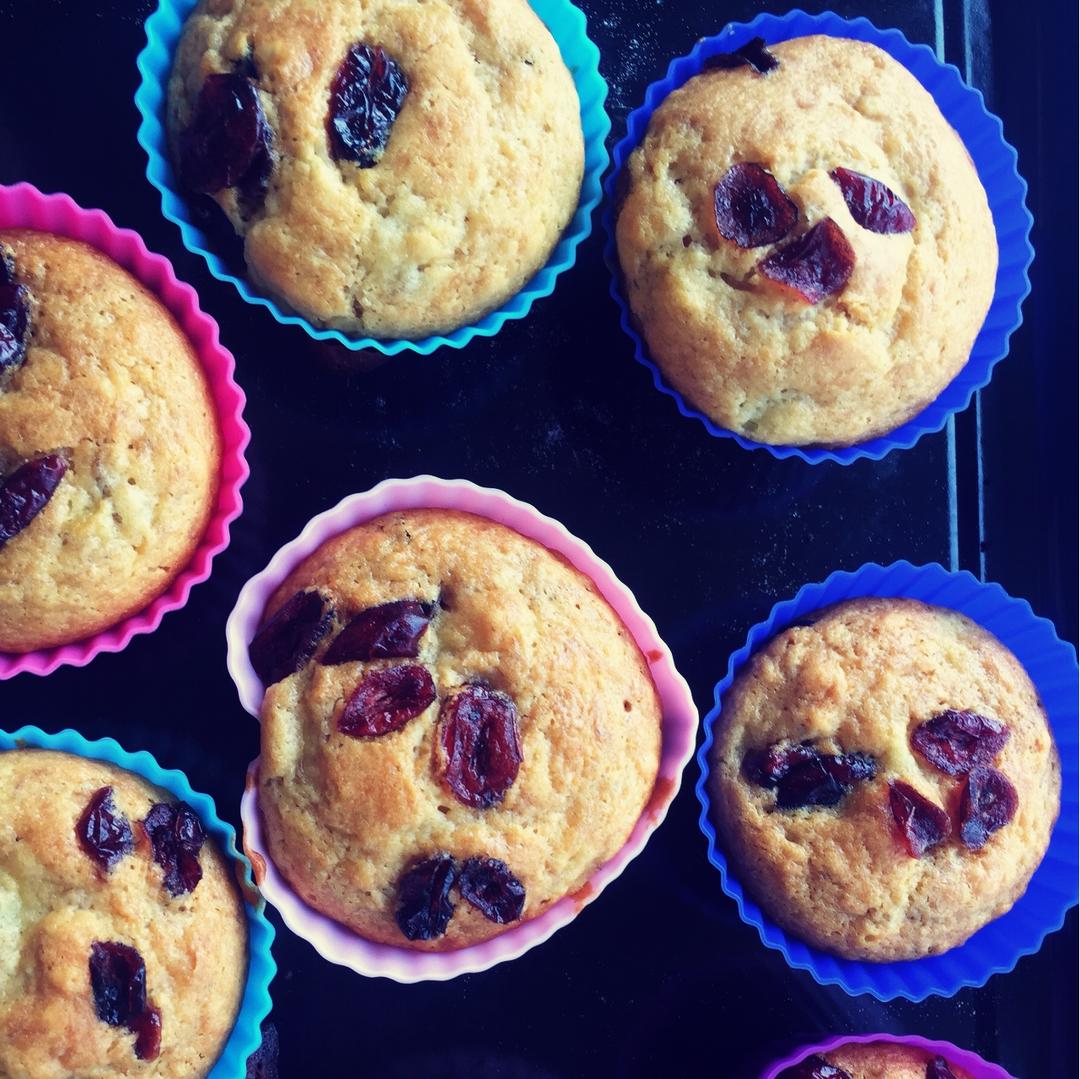 少女心的香蕉蔓越莓玛芬