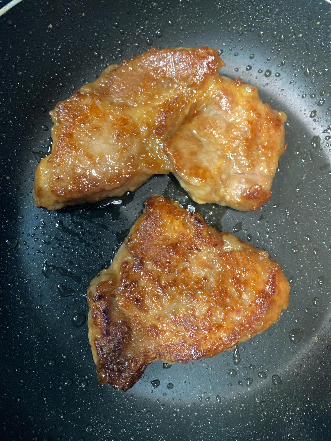 煎猪扒（超简单）和其他的猪扒在这食谱的最下面