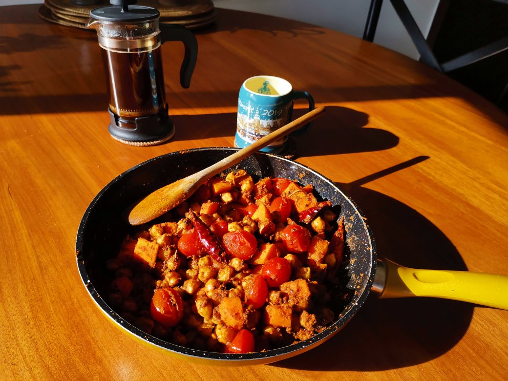 Chickpea tomatoes