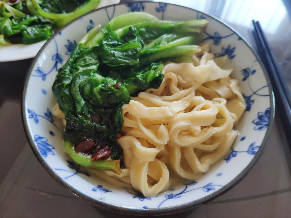 木有面条机也可以做出Q弹 纯手工鸡蛋面