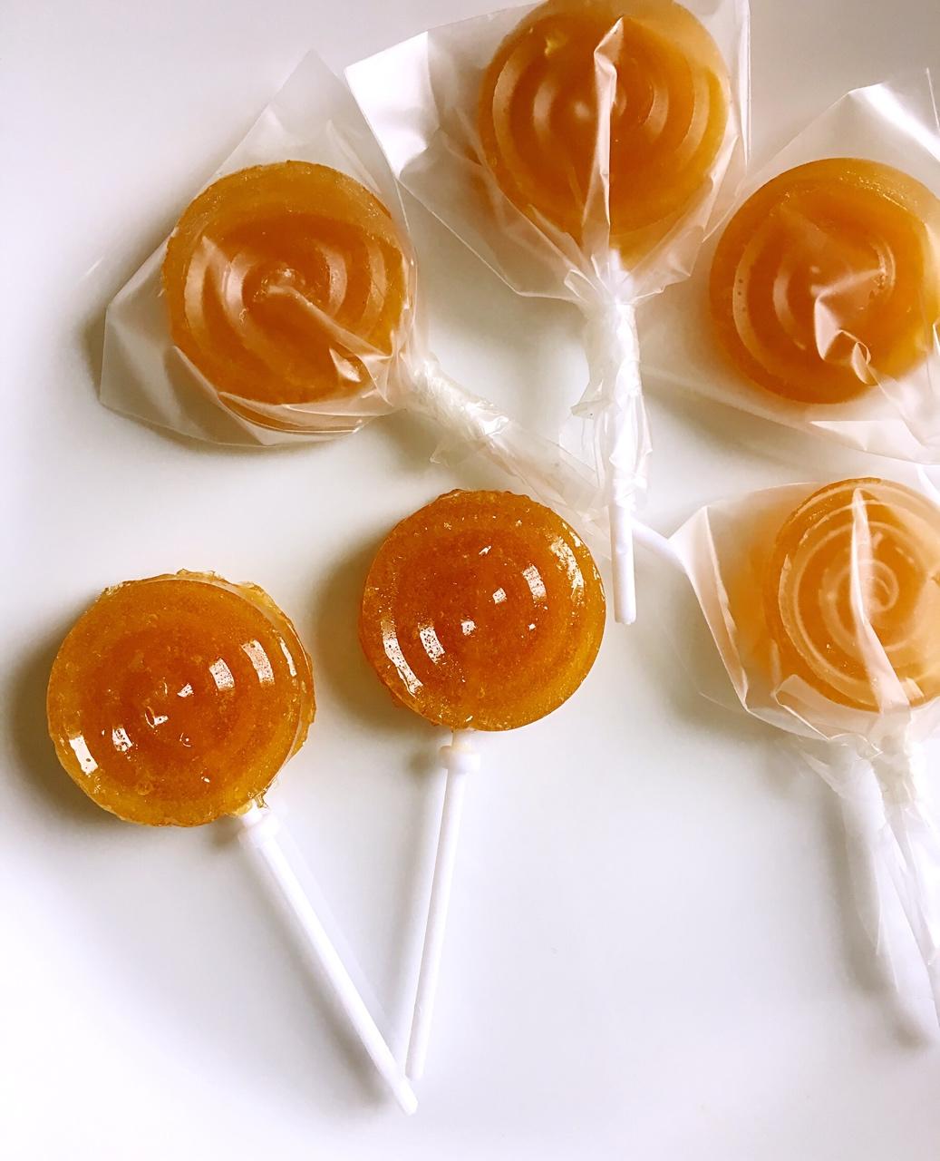 撒拉老瓜做的冰糖雪梨棒棒糖