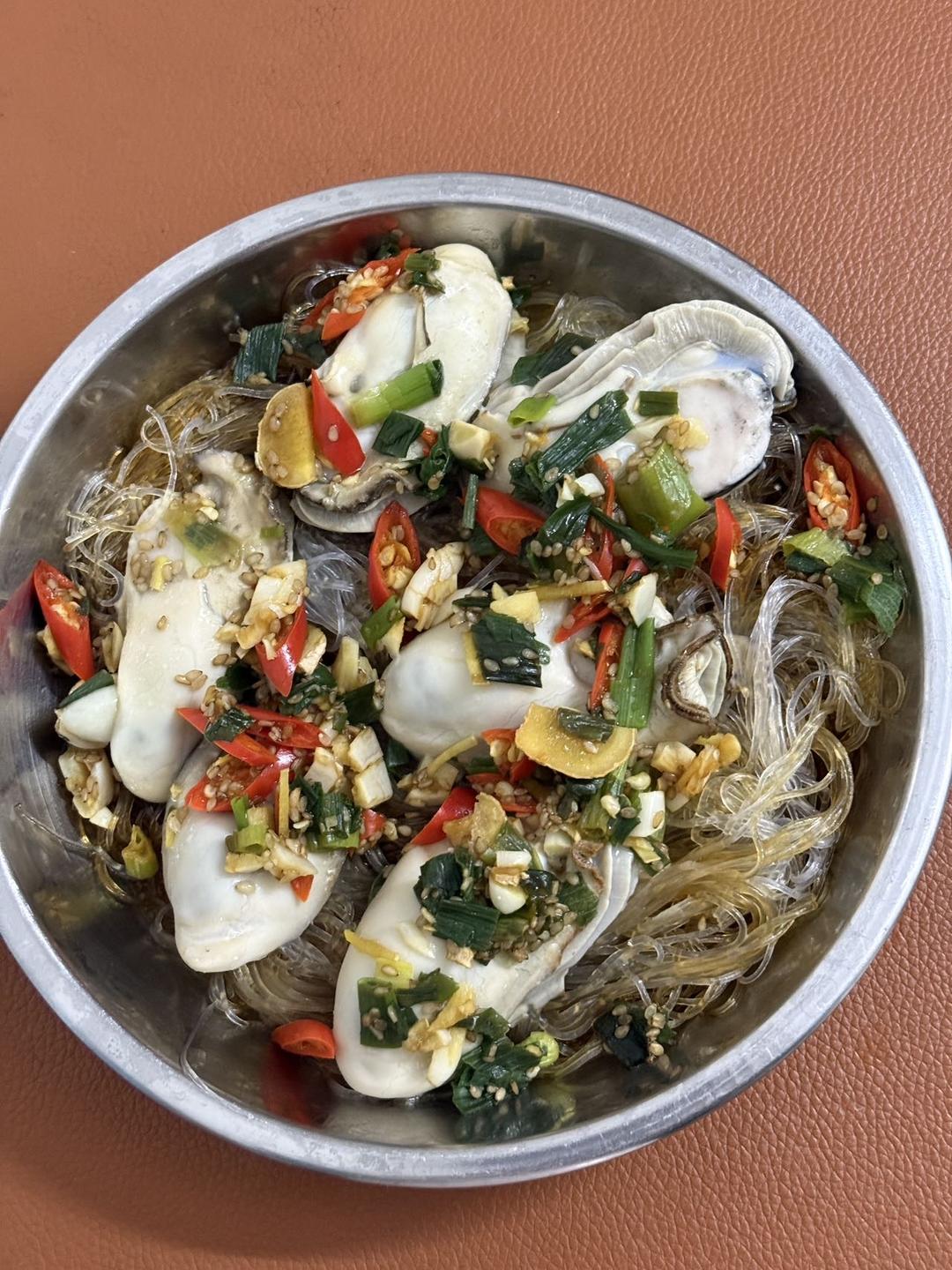 蒜蓉粉丝蒸生蚝