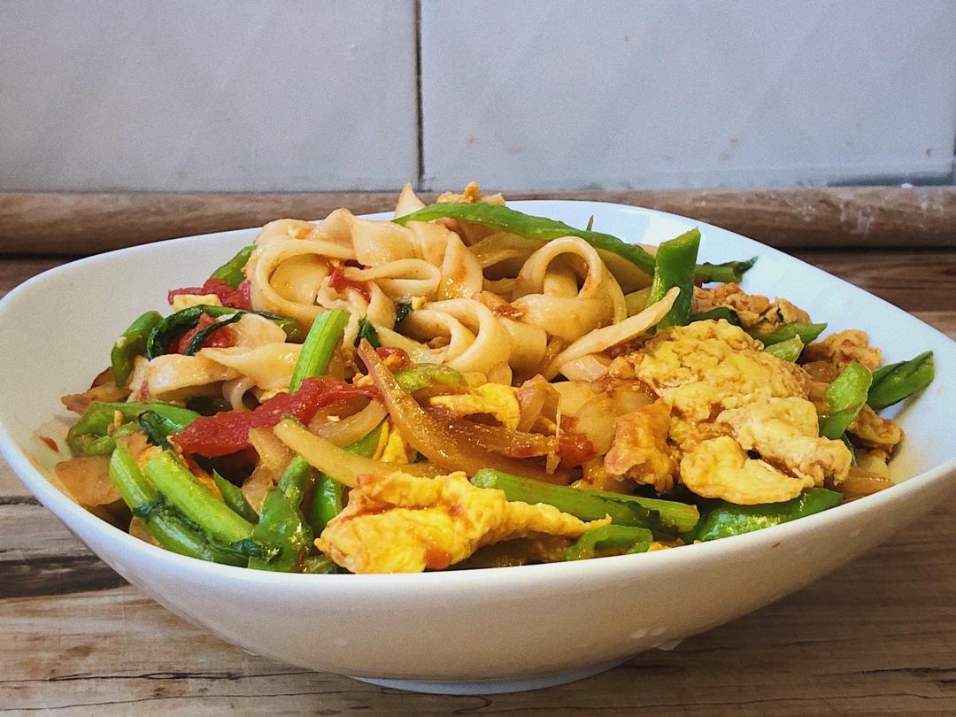 【小高姐】炒拉条子 记忆中西红柿汁裹着的那碗粗面条