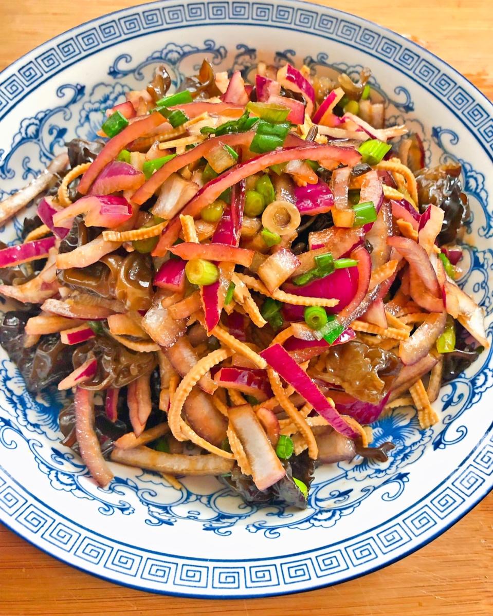 凉拌菜洋葱木耳