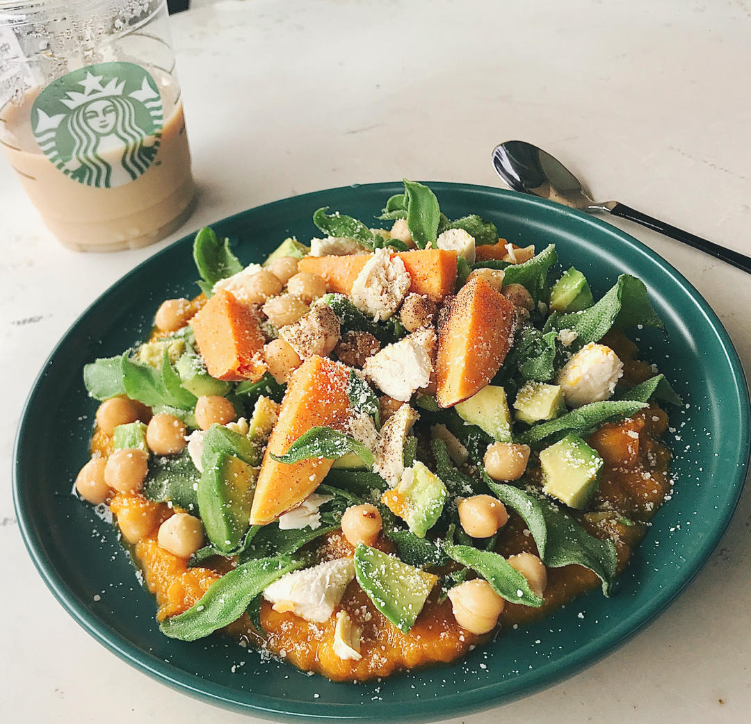 鹰嘴豆南瓜泥坚果沙拉