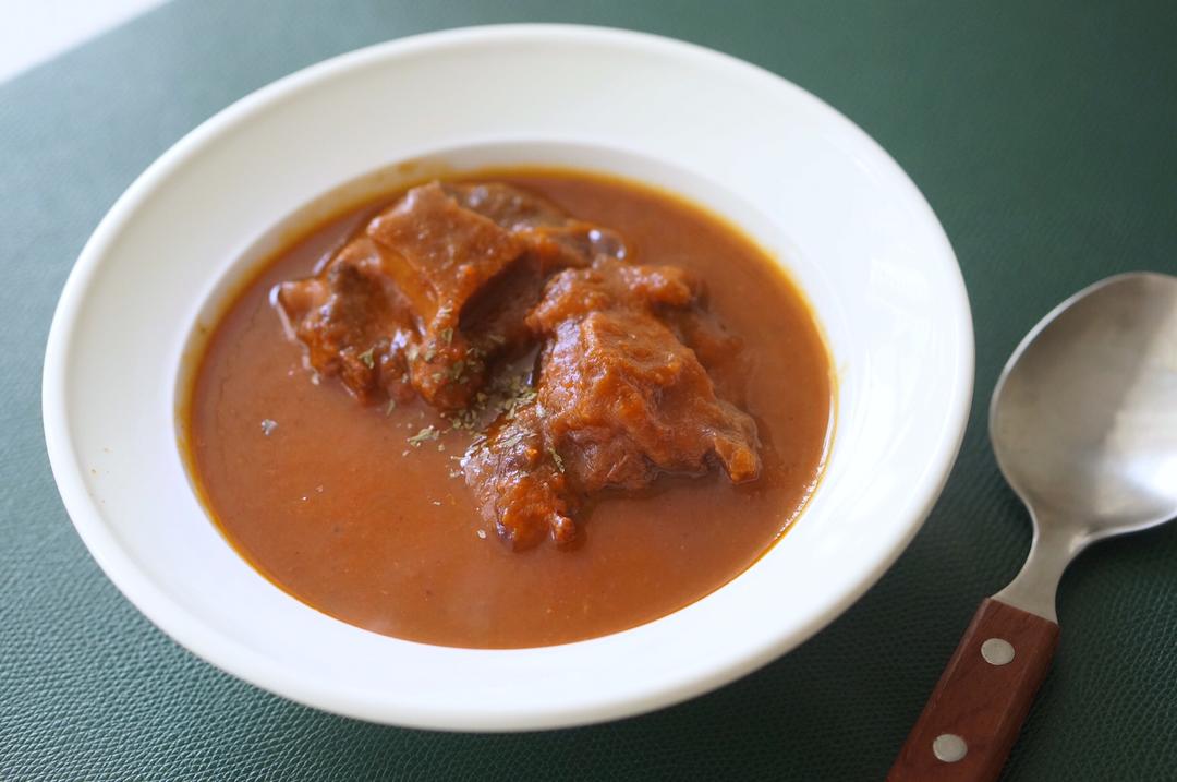 红酒炖牛尾浓汤（可做意粉）的做法