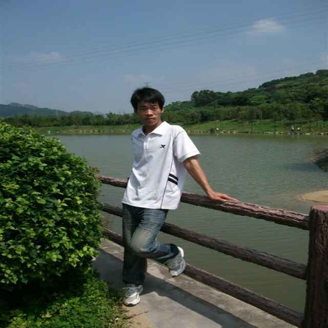 沙井坣岗九门寨石锅鱼的厨房