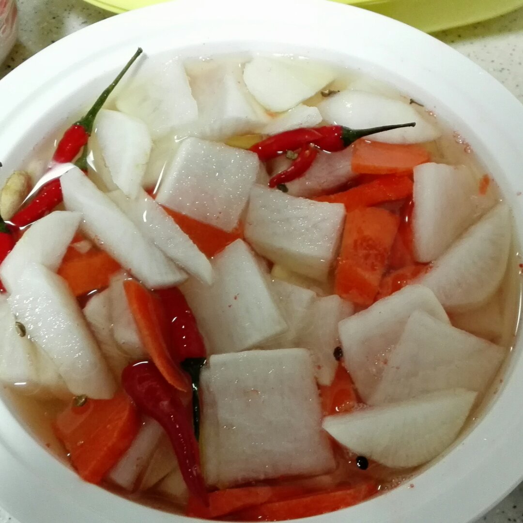 腌酸辣萝卜