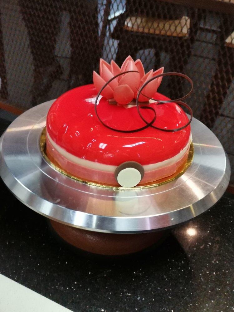 黄桃慕斯蛋糕（8寸）