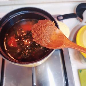 番茄海带汤--韩国大酱调味的做法 步骤6
