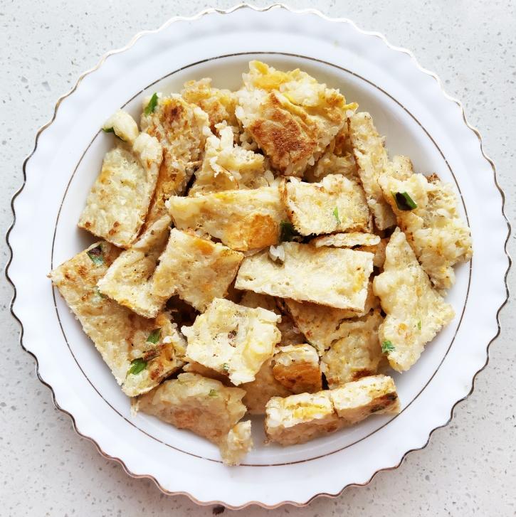 超简单快手的无油鸡蛋米饼-电饼铛版的做法 步骤4