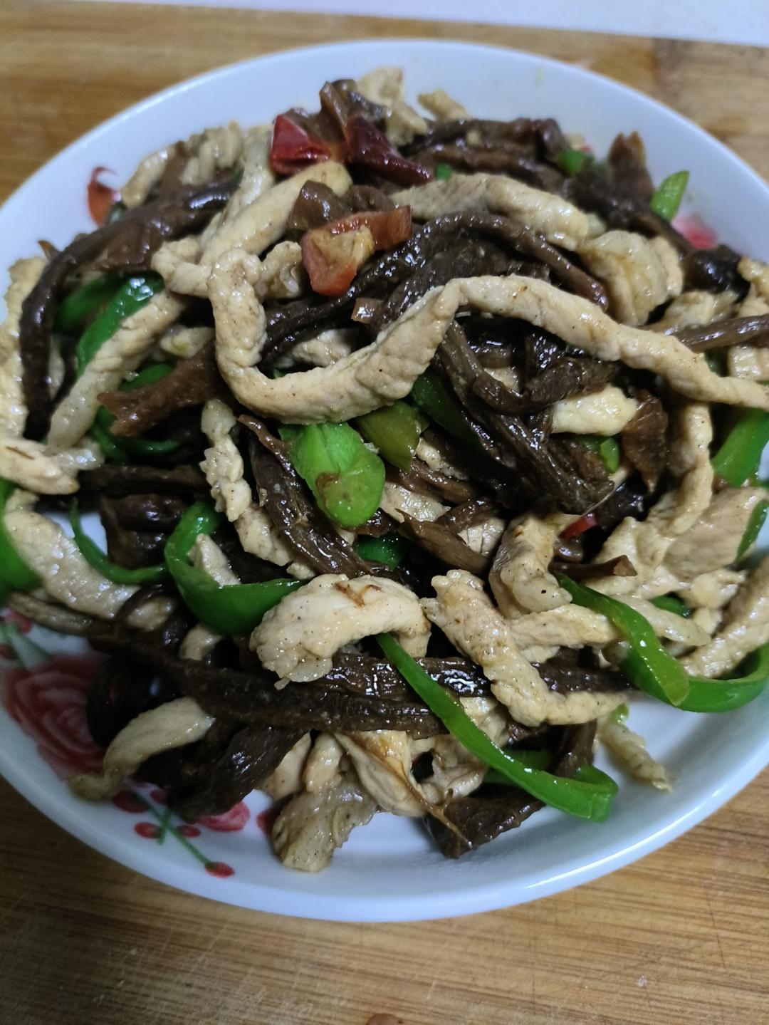 超好吃的快手菜爆炒鹿茸菇，搭配肉丝青椒超下饭