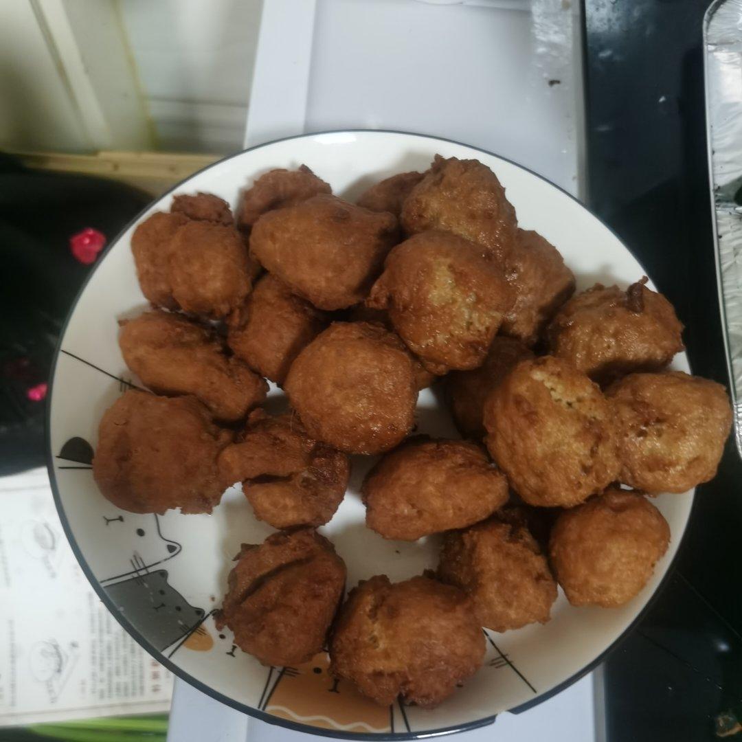 酥炸肉丸子