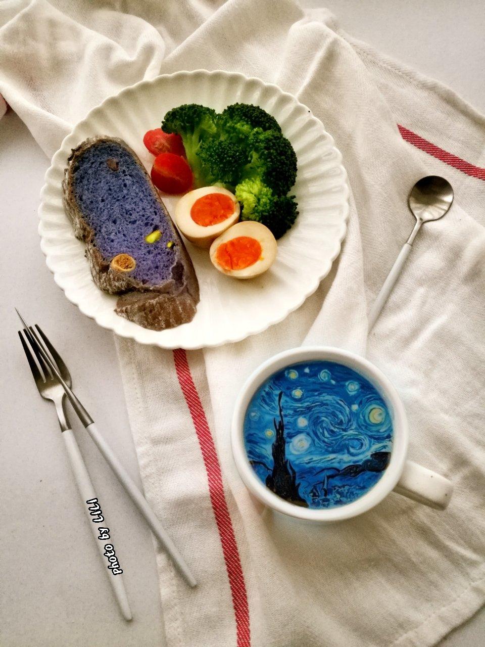 星空面包（蝶豆花天然色素）