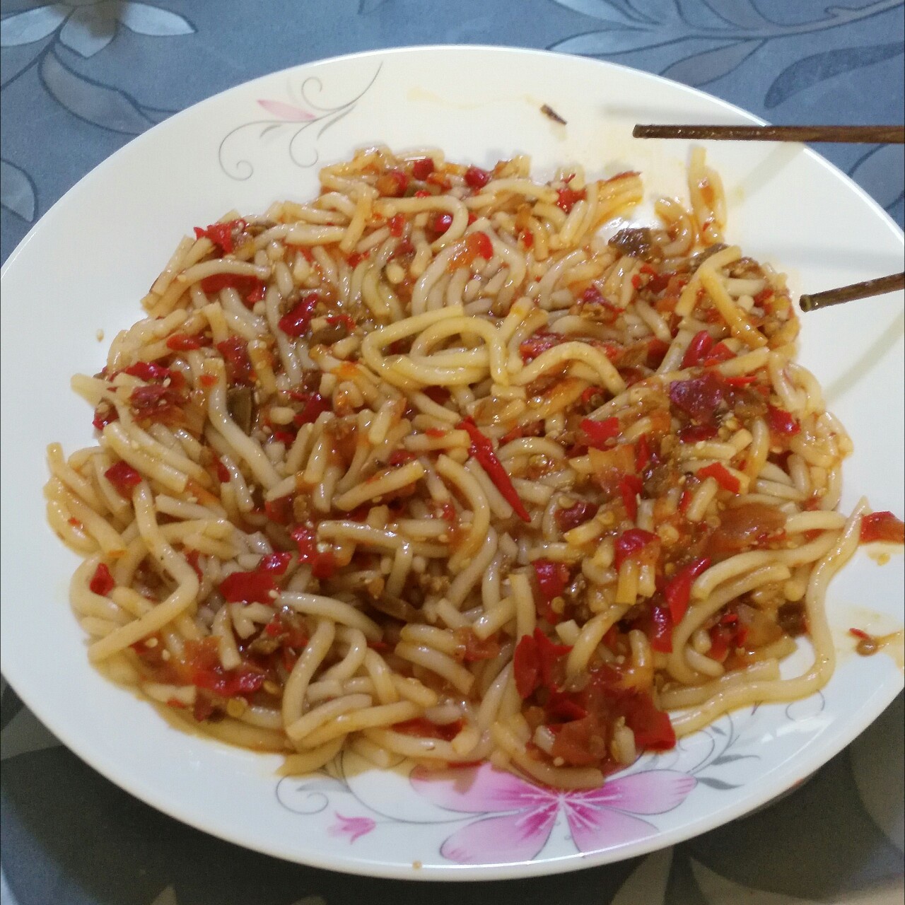 歹歹的新疆炒米粉