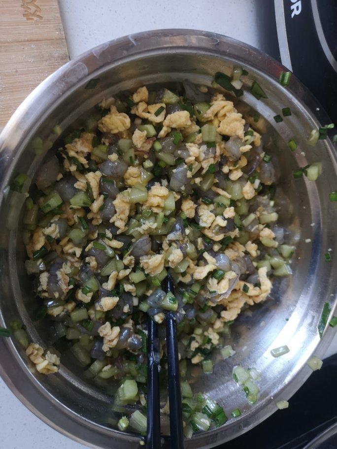 黄瓜鲜虾饺子