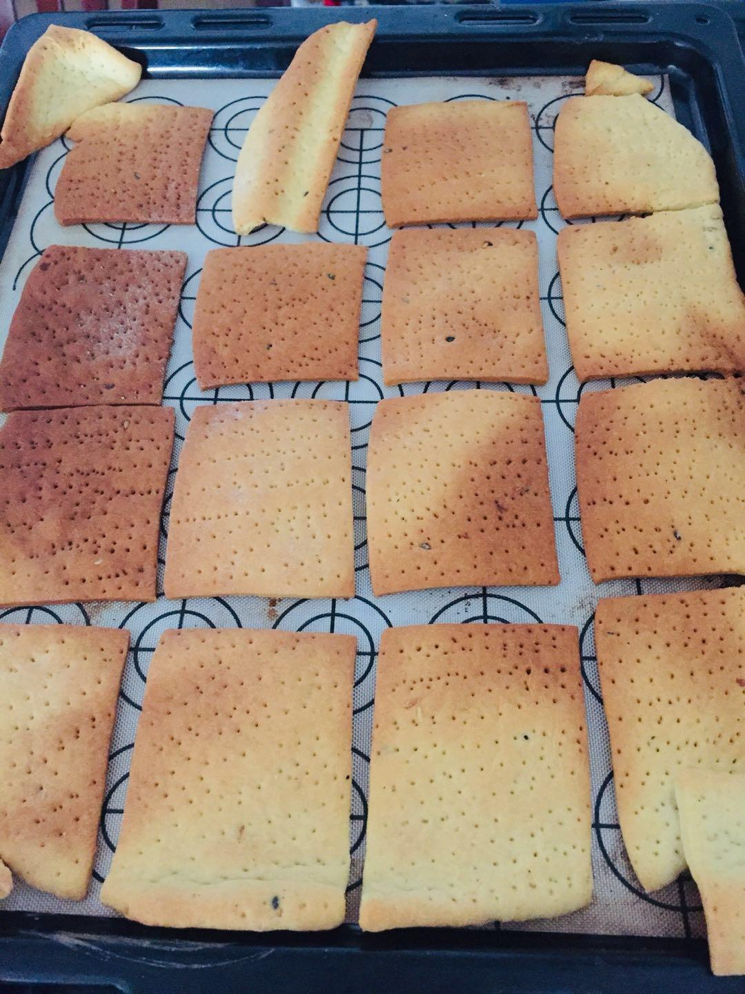 无糖葱香梳打饼干