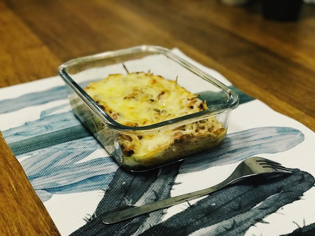 奶酪肉酱焗意面