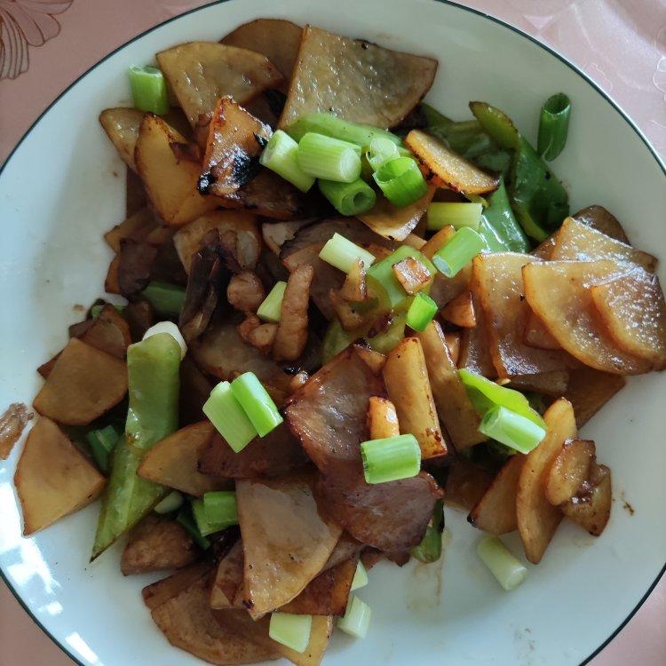 红烧土豆片
